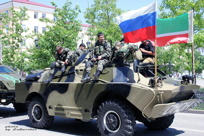 Фотоотчет парада ко Дню победы с Грозного