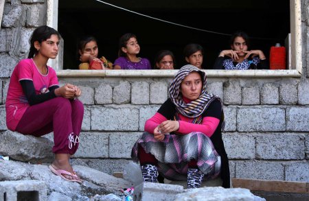 Представители ИГ признали порабощение захваченных детей и женщин курдов-ези ...