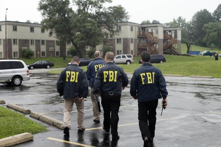 ФБР замаскировалось под журналистов, чтобы найти преступника