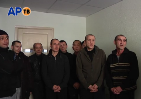 Бывшие заключенные из Чернухино об убийствах мирного населения (Видео)