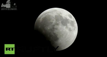 Восход «кровавой Луны» над Землёй — прямая трансляция