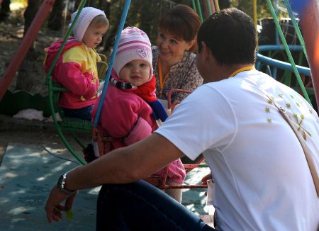 Сотрудникам с детьми улучшат условие работы в России