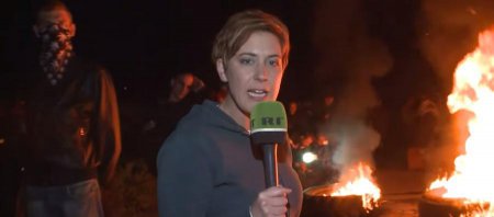 Украинский журналист призвал СБУ поймать корреспондента RT Полу Слиер на Ук ...