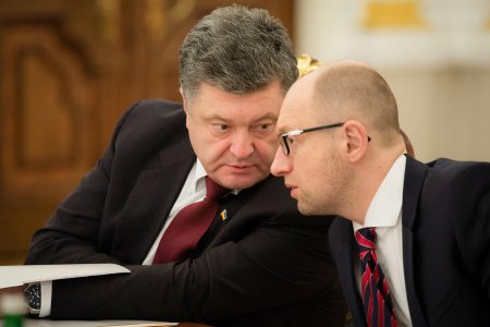 Американские СМИ: За год новой власти коррупции на Украине меньше не стало