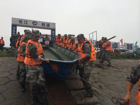 Спасение пассажиров затонувшего теплохода в Китае — хронология событий