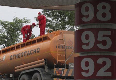 СМИ: Цены на бензин в России начали расти