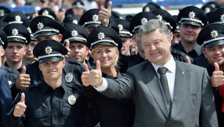 Порошенко допустил назначение иностранца начальником украинской полиции