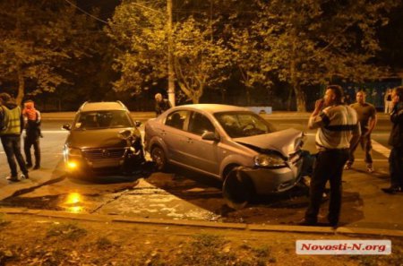 В Николаеве пьяный укрофашист протаранил авто с беременной