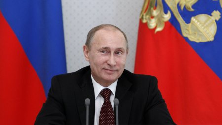 Путин запустит первую нитку энергомоста в Крым