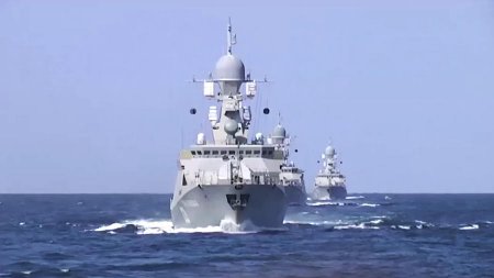 Минобороны: В Каспийской флотилии РФ нет кораблей, способных производить пу ...