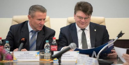 Министр Жданов не захотел покидать Кабмин