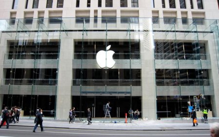 Apple: Отказ взламывать iPhone террориста нужно обсуждать в Конгрессе, а не в суде