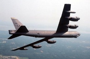 Американские В-52 «отработают» по России, а С-400 их «собьют»