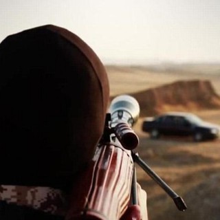 Эксклюзив ! Курдский снайпер уничтожил джихад-мобиль ИГИЛовцев с одного выс ...