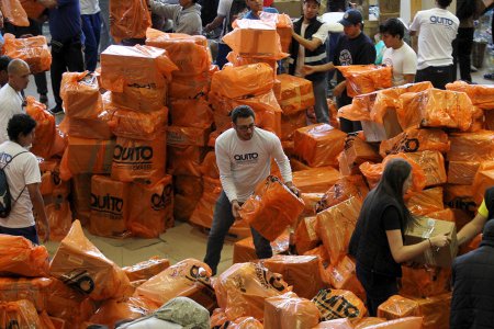 Эквадор поблагодарил Россию за гуманитарную помощь для пострадавших от земл ...