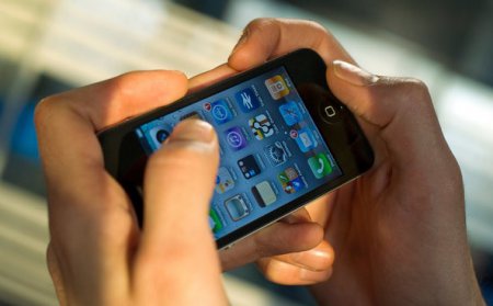 Apple будет предупреждать о замене слов автокоррекцией в СМС