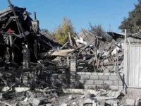 В результате обстрела ВСУ на западе и юго-западе Донецка повреждены 10 домо ...
