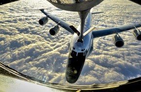 Беспределящие самолеты-шпионы США нарываются на уничтожение