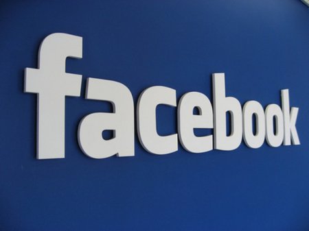 На Facebook подали иск на 1 млрд долларов за помощь террористам