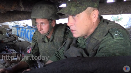 На линии фронта. Подборка видео из Новороссии 15-08-2016