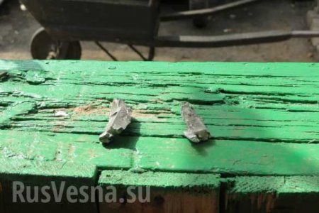 ВСУ обстреляли жилые дома в поселке Анновка под Брянкой (ФОТО)