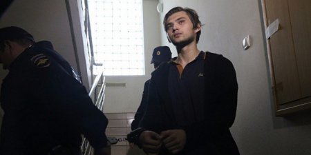 Уральского блогера арестовали на два месяца за ловлю покемонов в храме