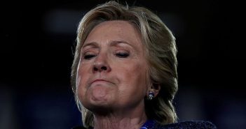 Клинтон призвала ФБР опубликовать новые данные из ее почты