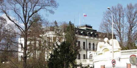 Посольство России в Чехии потребовало выдать задержанного по запросу США ро ...