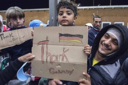 Европейская комиссия разрешила вернуть беженцев в Грецию