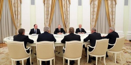 Путин встретился с ушедшими в отставку губернаторами