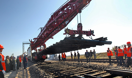Железную дорогу в обход Украины введут в эксплуатацию на год раньше