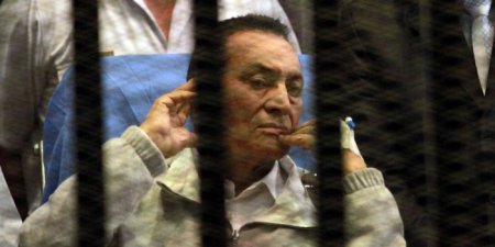 Суд оправдал экс-президента Египта Мубарака по делу о расстреле демонстрант ...