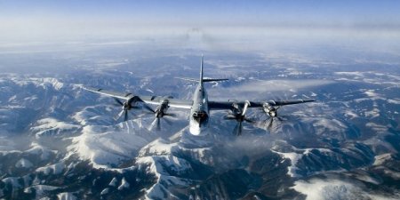 Пентагон отметил профессионализм российских летчиков во время полетов у Аляски