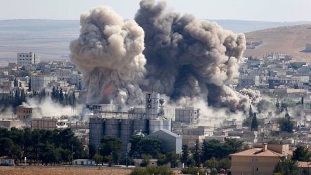 Блокада с чёрным ходом: как террористы покидают «окружённую» Ракку (ФОТО)