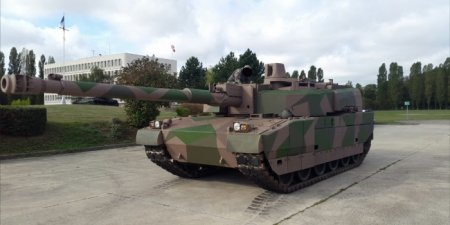 В Сети появились фото улучшенного французского танка 