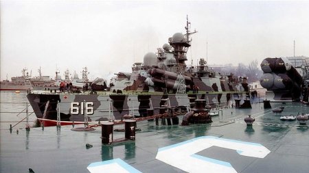 По живому: 20 лет назад Россия и Украина разделили Черноморский флот СССР