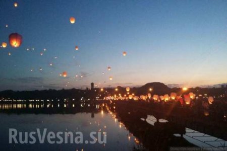 Сотни фонариков в ночном небе: Донбасс вспоминает погибших детей (ФОТО, ВИДЕО)