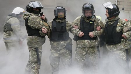 Убойная сила и спецтранспорт для подавления беспорядков: какую технику США намерены поставлять Украине