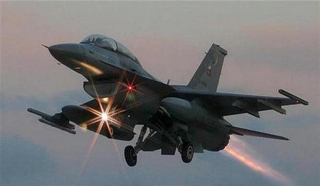 Турецкая авиация бомбит курдские позиции на севере Ирака