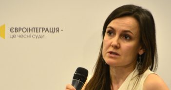 В HRW раскритиковали Украину за высылку иностранных журналистов