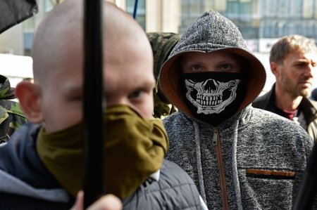 Под знаменем СС: смогут ли радикальные националисты взять власть на Украине (ФОТО) | Русская весна