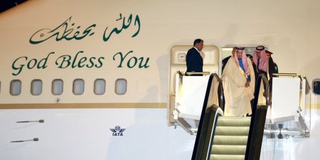 Король Саудовской Аравии впервые в истории приезжает в Москву