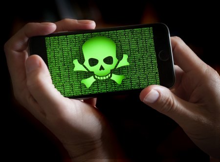 Смартфоны на Android атакует уникальный вирус, требующий биткоины
