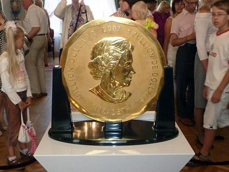 Из берлинского музея грабители уволокли золотую монету весом 100 кг