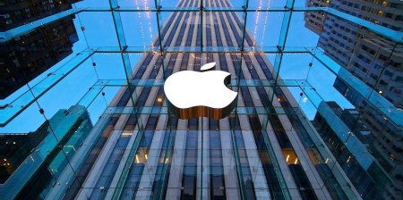 Apple наградит OLED-дисплеем лишь один iPhone в 2018 году