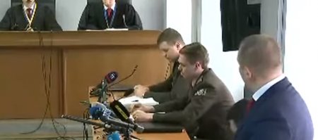 Прокуратура просит допросить Порошенко по видеосвязи