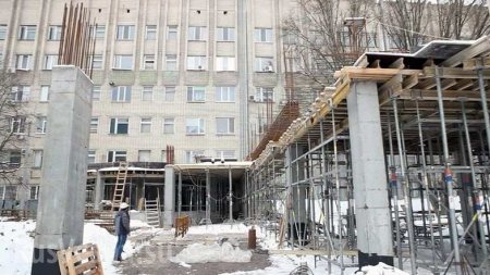 В Днепропетровске рушится детская областная больница