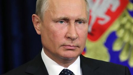 Путин отменил открепительные удостоверения на парламентских выборах