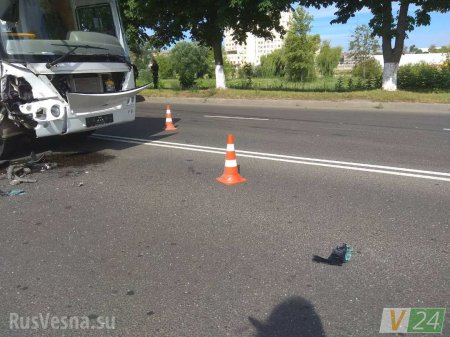 Автобус Нацгвардии Украины протаранил внедорожник (ФОТО)