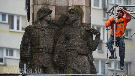 В Польше хотят демонтировать памятник Благодарности Красной армии